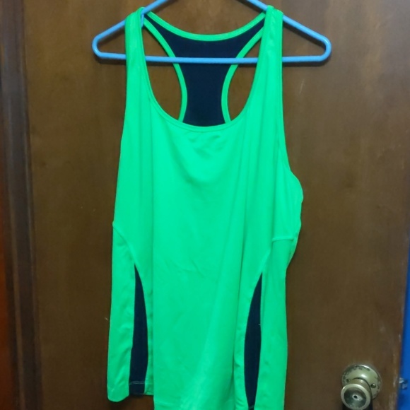 Work out tank - Picture 1 of 3